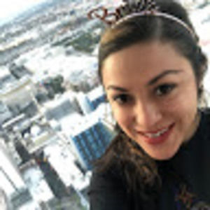 Meet your Posher, Yolanda